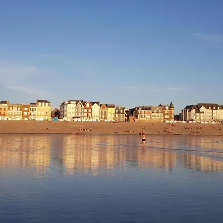 Guest house Room In Apartment - Dream Beach Apartment Mers-les-Bains